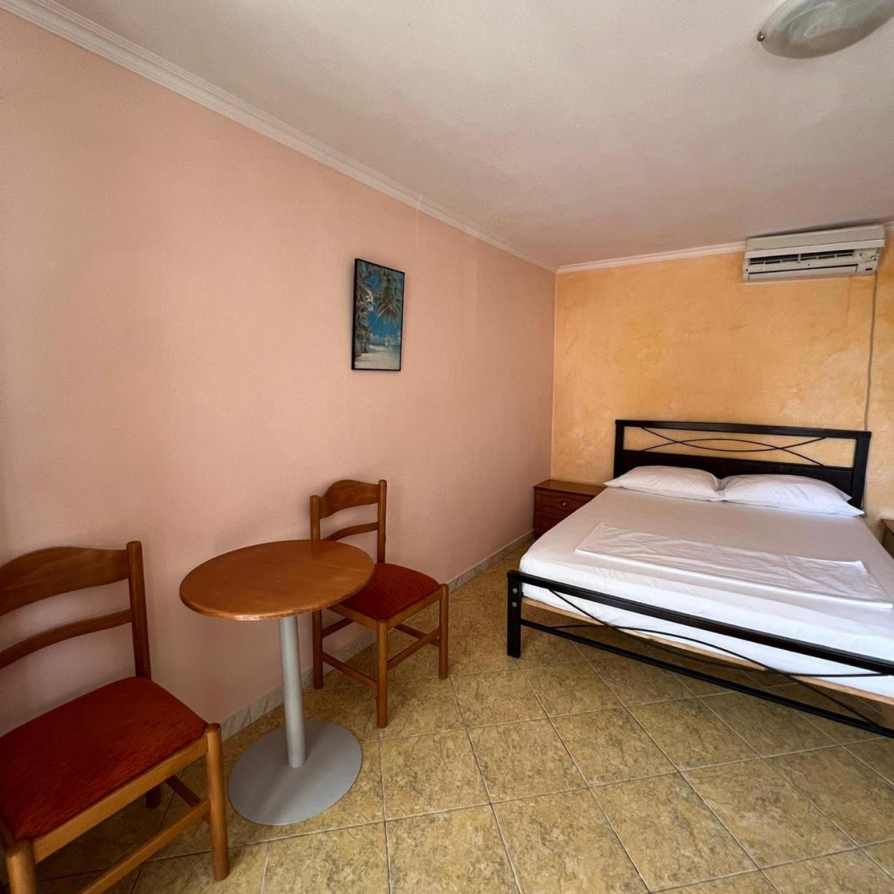 Villa Mirjan Sarandë Buitenkant foto