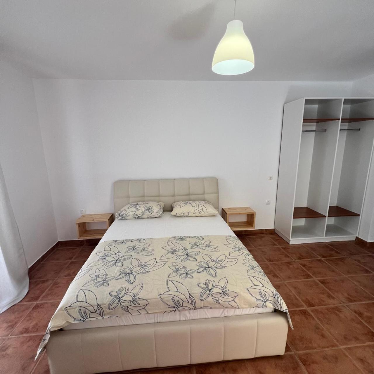 Villa Mirjan Sarandë Buitenkant foto